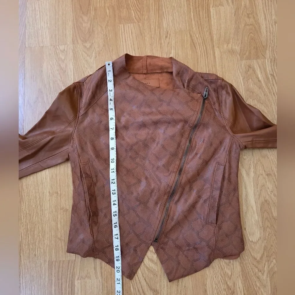 ✨Anthropologie NYDJ✨ 'Sharona' Snakeskin Print Faux Leather Jacket - [Size XSP]